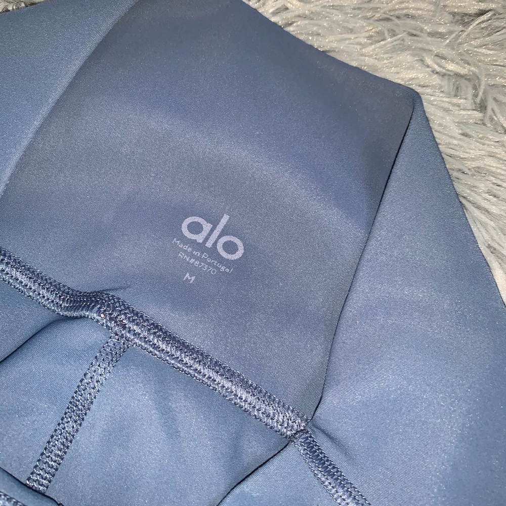 SOLD: Alo Yoga Ink Blue Leggings M - Picture 5 of 7